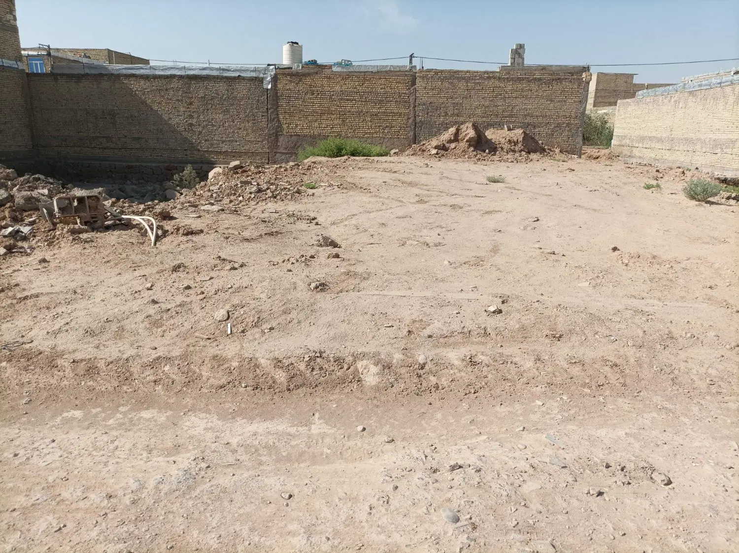 زمین ۲۰۴ متر مسکونی فروش معاوضه با خودرو