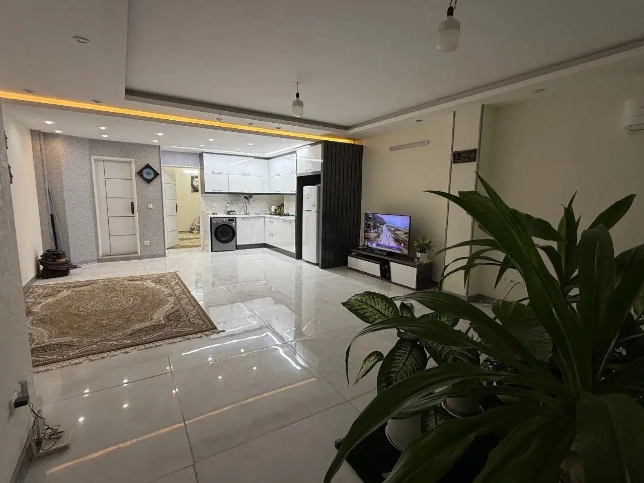 80متری فول امکانات_سندتکبرگ_پارکینگ سندی_آگهی شخصی