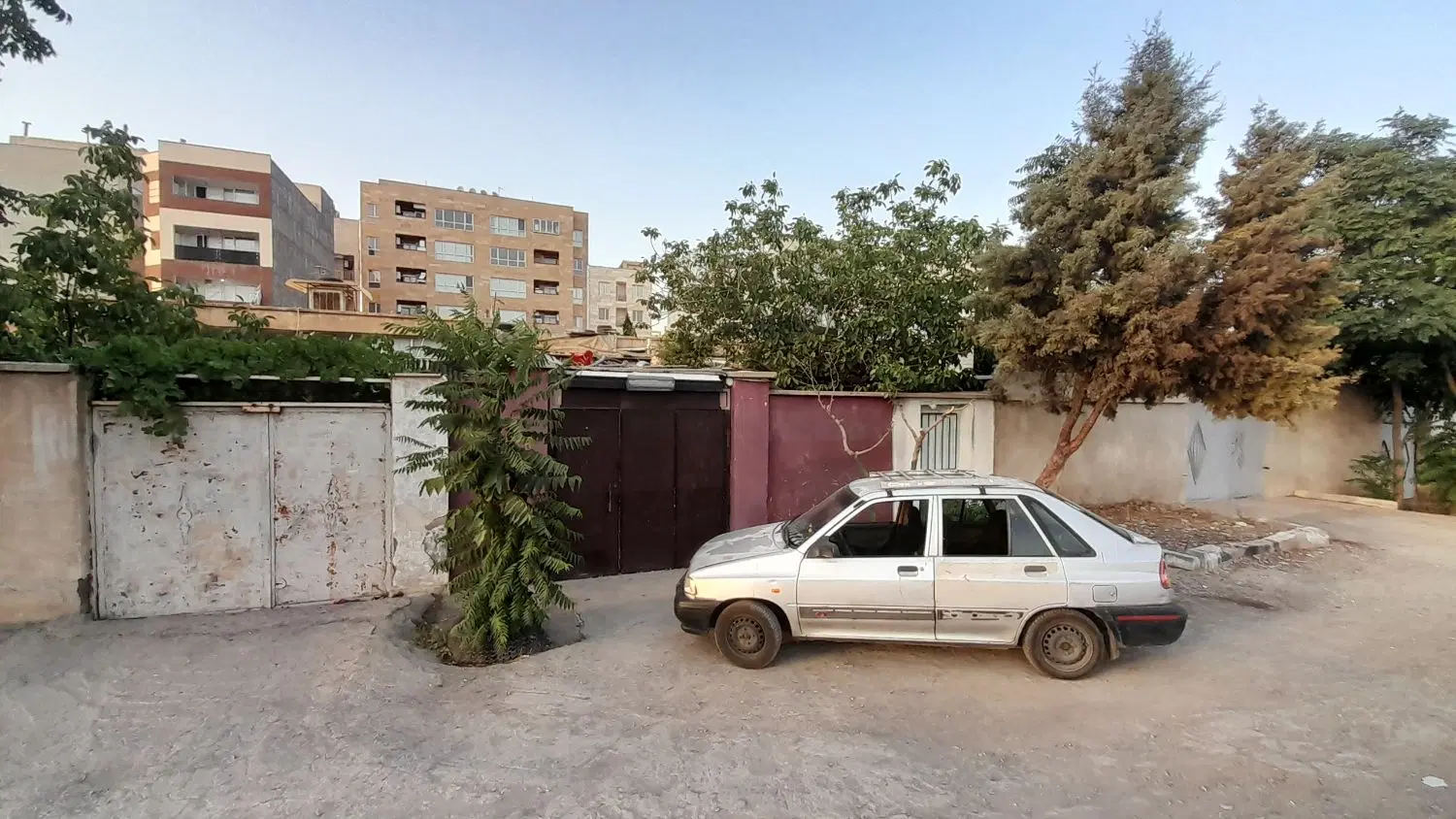 خانه ویلایی دربست در اطراف شهرک بنفشه کرج