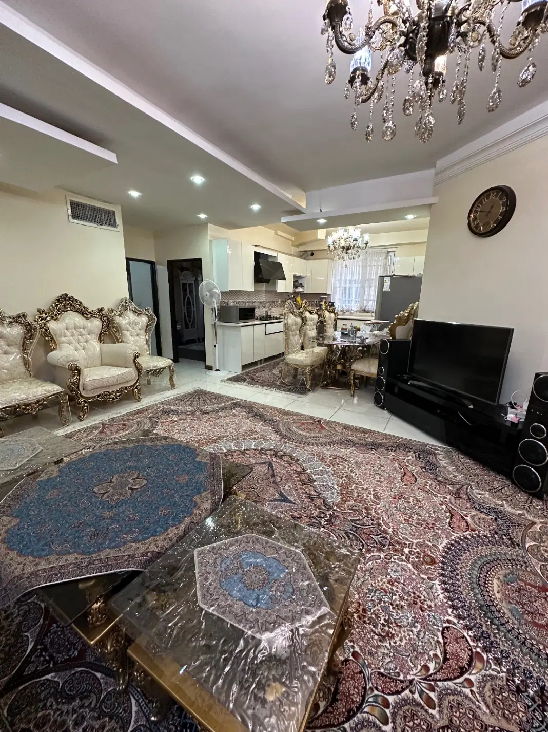 آپارتمان ۲ خوابه فول امکانات بسیار شیک