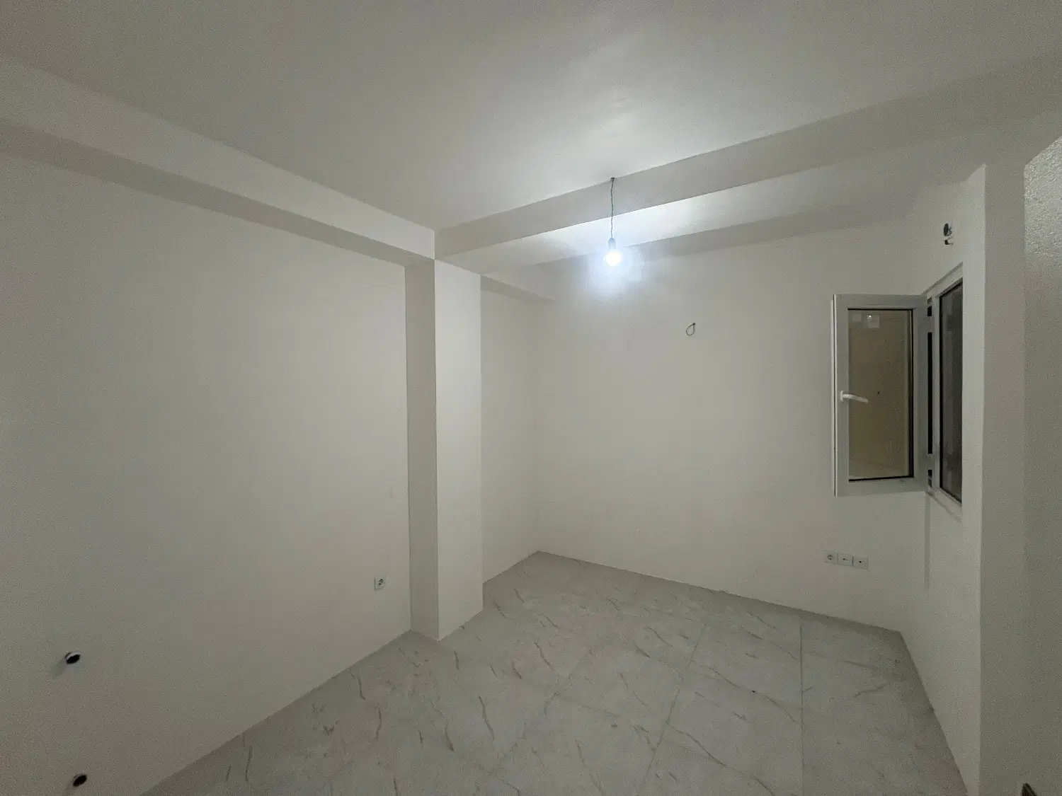 آپارتمان ۱۴۳متر فقط ۱۲_۵۰۰ت
