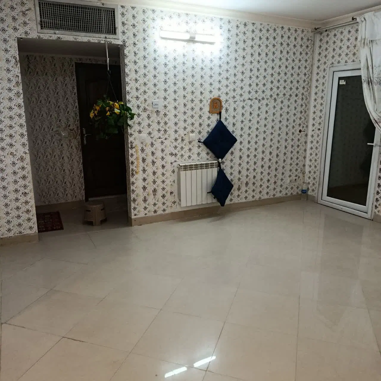 واحد آپارتمان دوخوابه مرتب