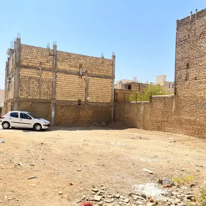 زمین ۲۵۲ متر.بر تقریبا ۱۳متر سندتک برگ قابل معاوضه