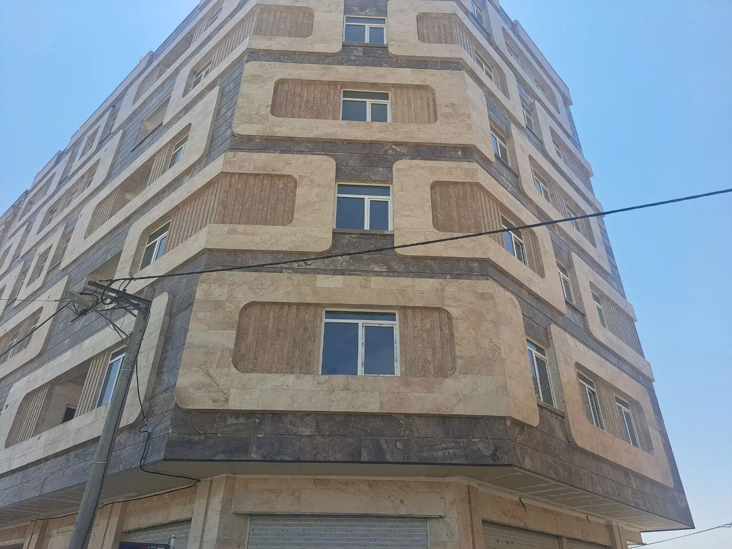 فروش ۳ واحد استثنائی آپارتمان ،، متری