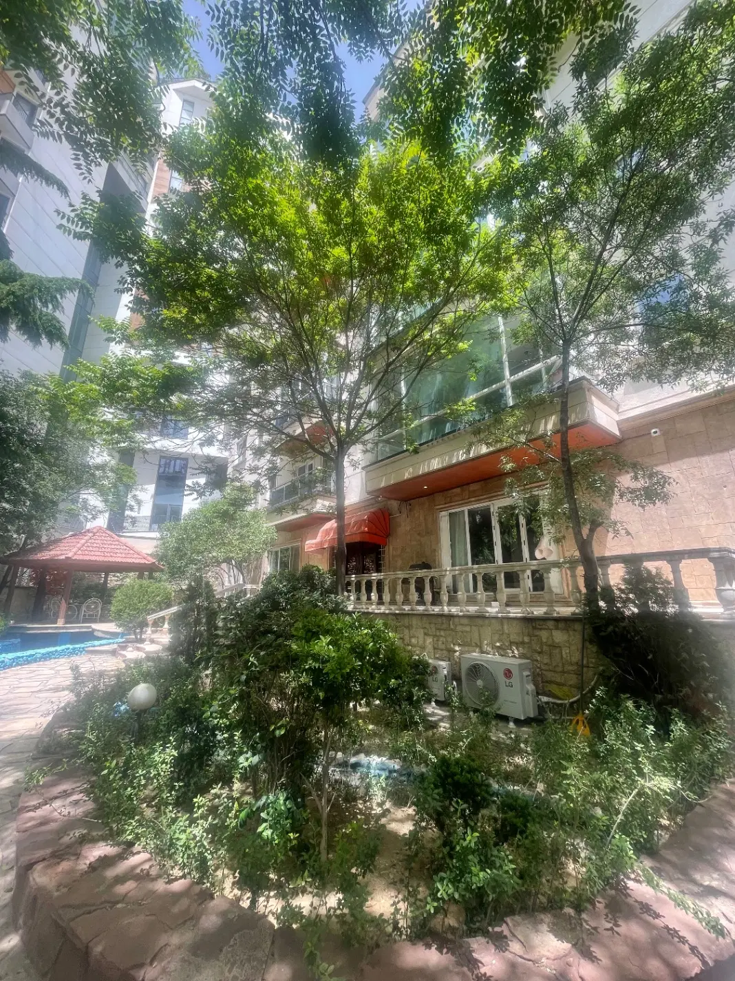 ۲۱۰بر ۱۰ گذر ۱۶ متری سعادت اباد