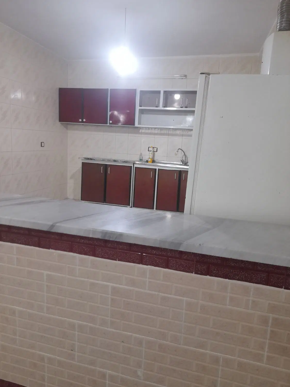 اجاره طبقه بالا دره گرم