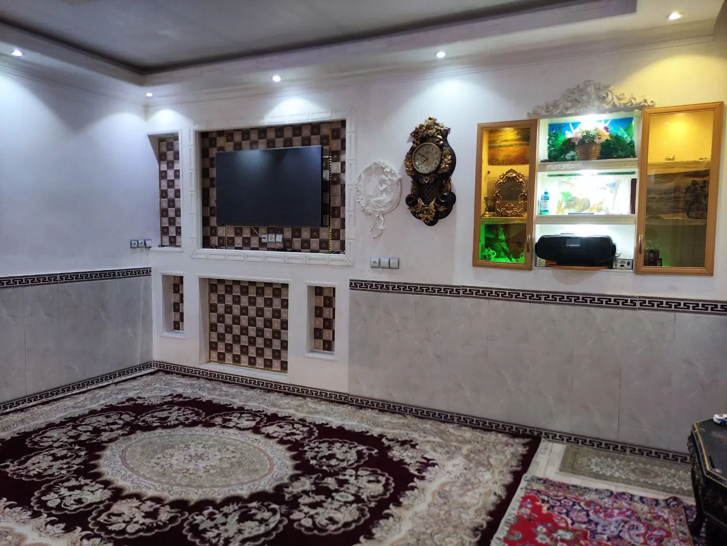 ملک آریاشهر_سجادیه 100 متری نما سنگ خوش نقشه