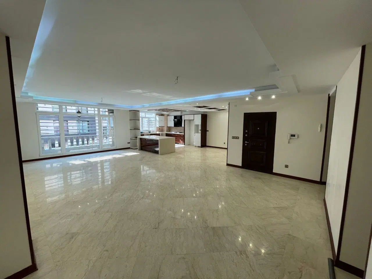 ۱۸۵متر اکازیون شرق مرزداران لوکیشن تاپ