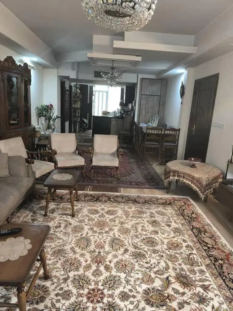 آپارتمان همکف ۶۰ متری و تمیز