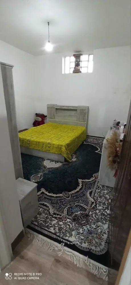 منزل ویلایی همکف، حیاط ماشین رو