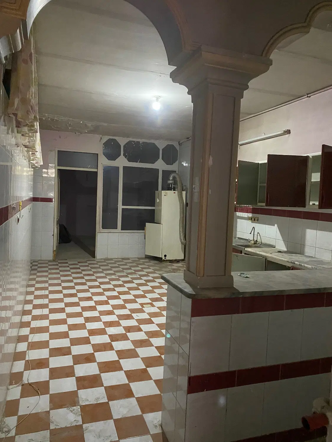 آپارتمان همکف حدود ۸۵متری