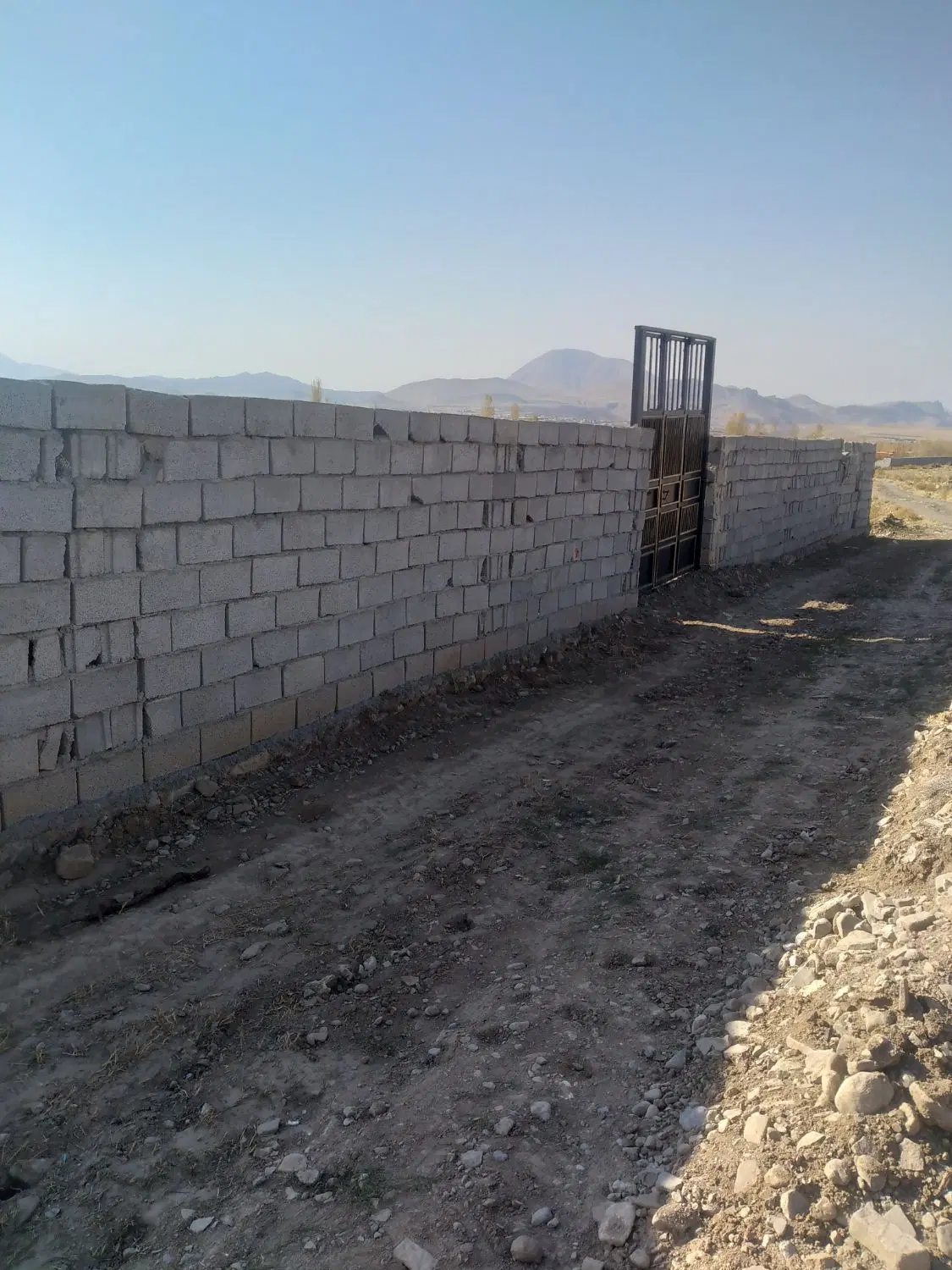 زمین حصار اسپران
