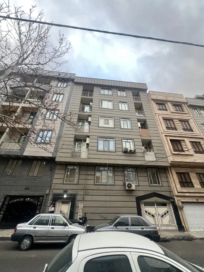 ۵۲متر آسانسوری انباری بالکن روبه آفتاب