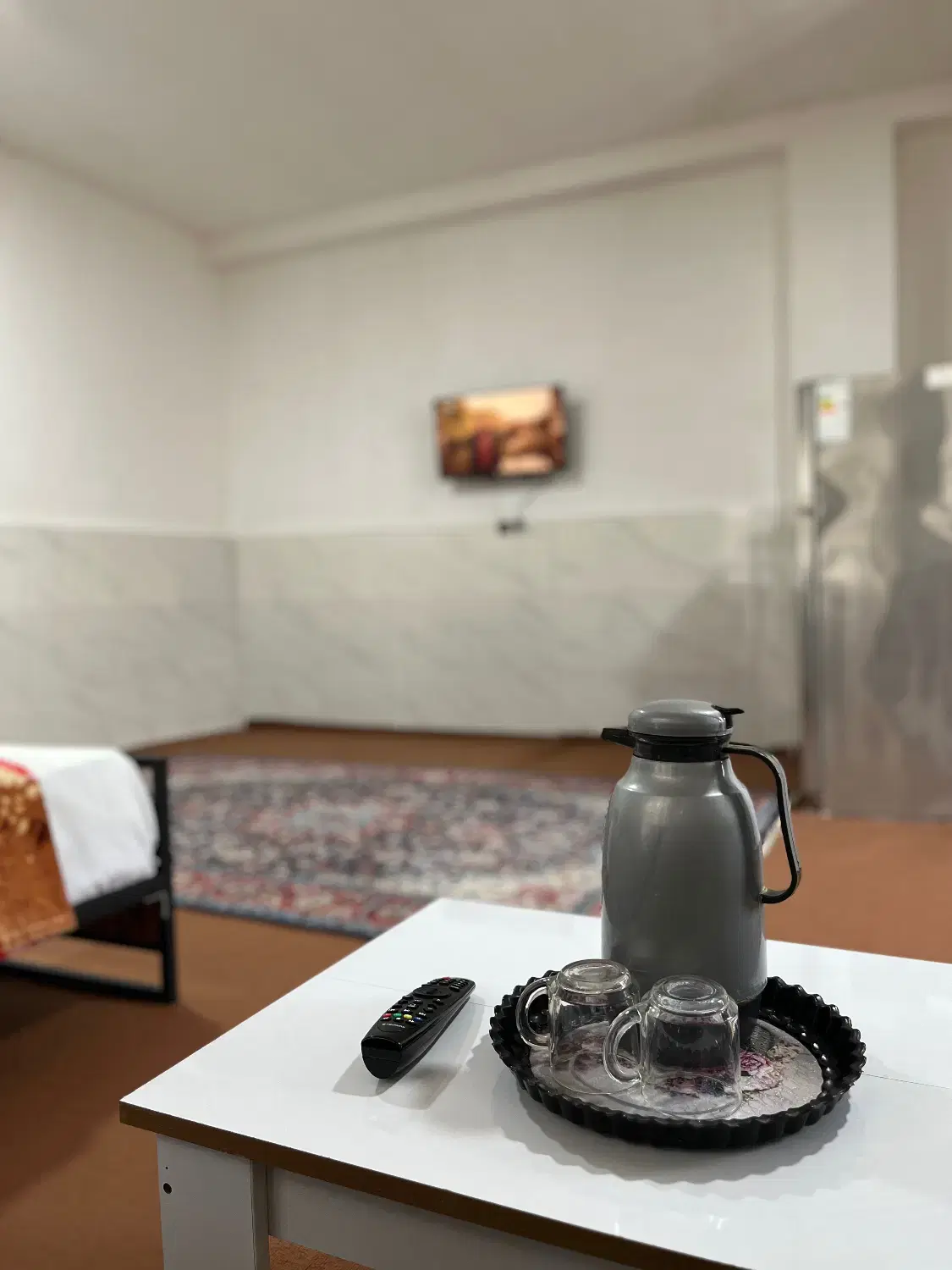واحد نزدیک اسکله فقط با کولر اجاره داده میشود‌