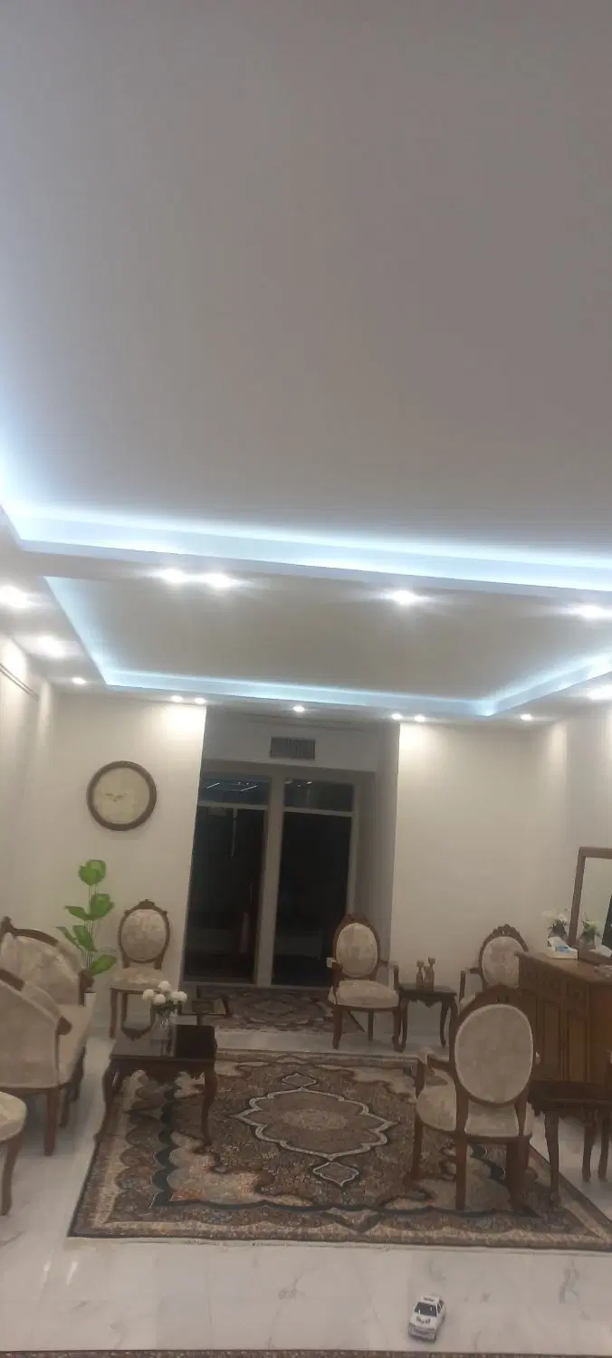 واحد صد متری اجاره