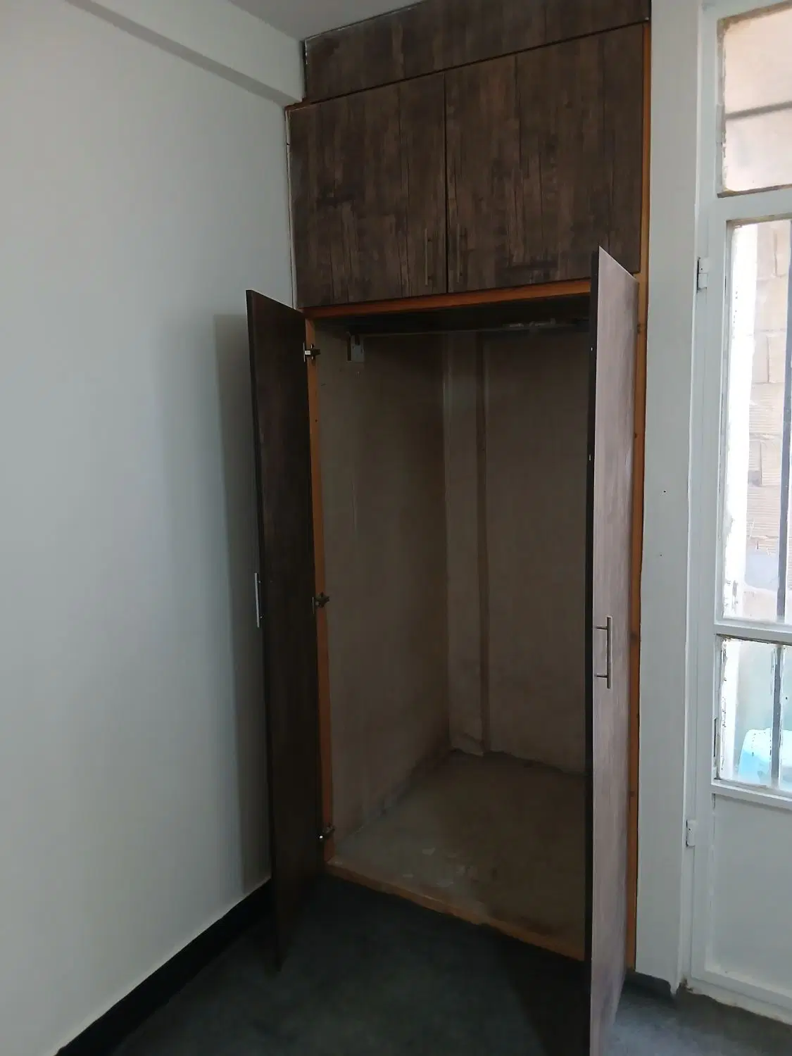 ساختمان ۶۵متری