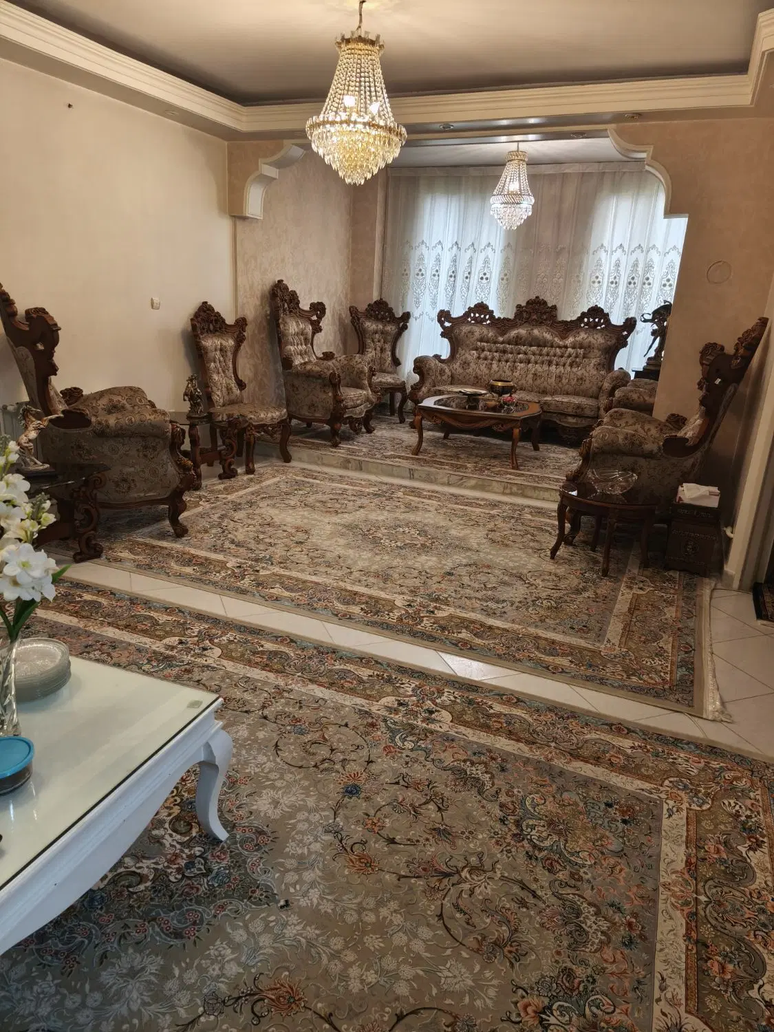 ۱۱۰متر با آسانسورفول امکانات (املاک پارسیان)