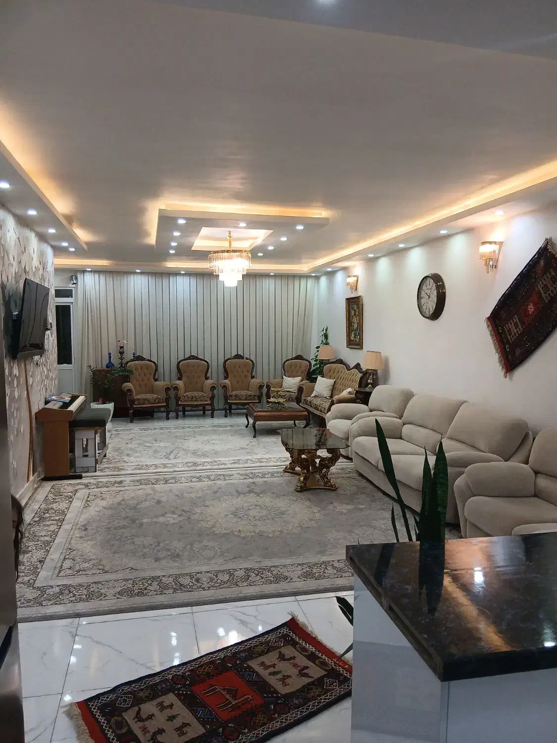 آپارتمان یوسف زاده ۲