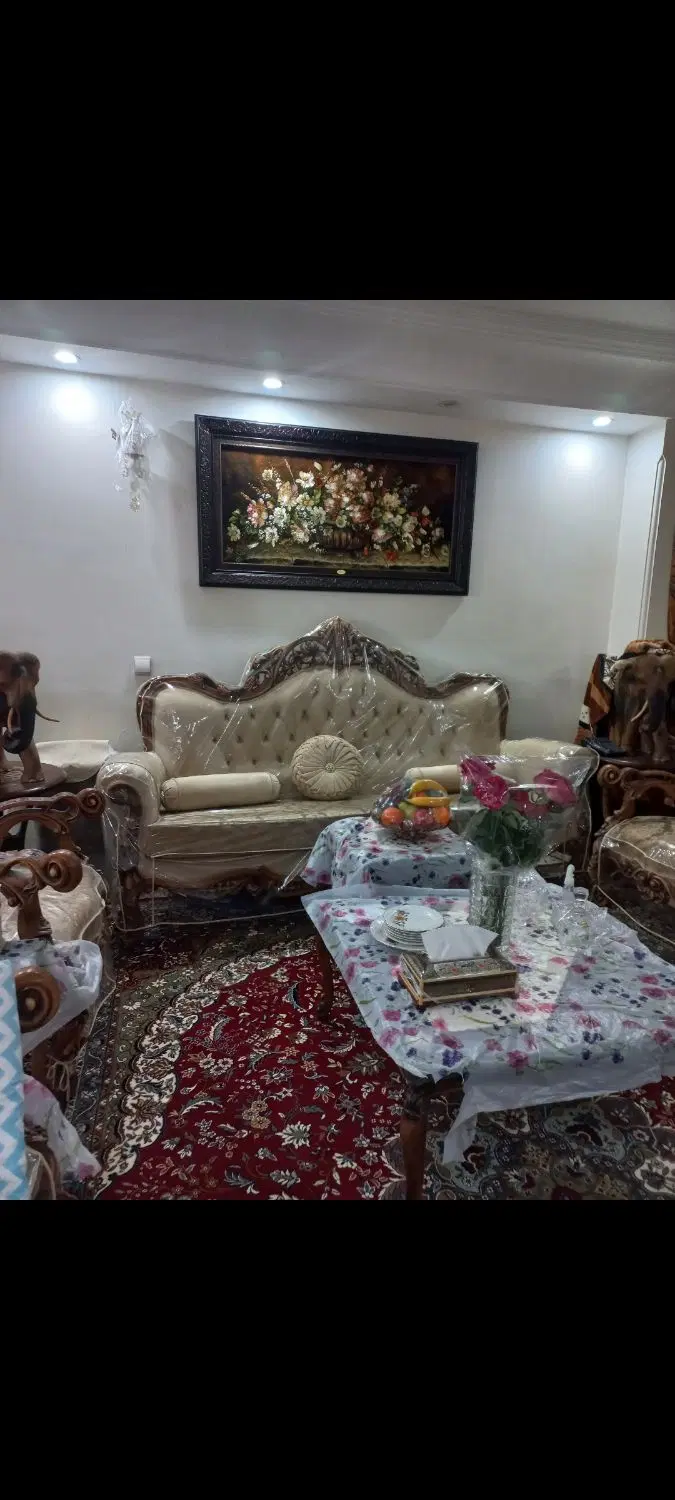 فروش ۶۰متر دو خواب با پارکینگ،پونک شهرک نفت