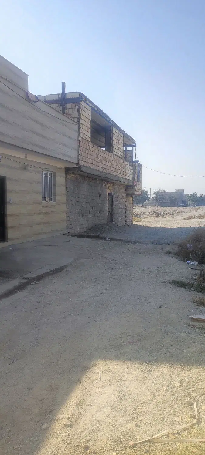 خانه دوطبقه نمیه کاره