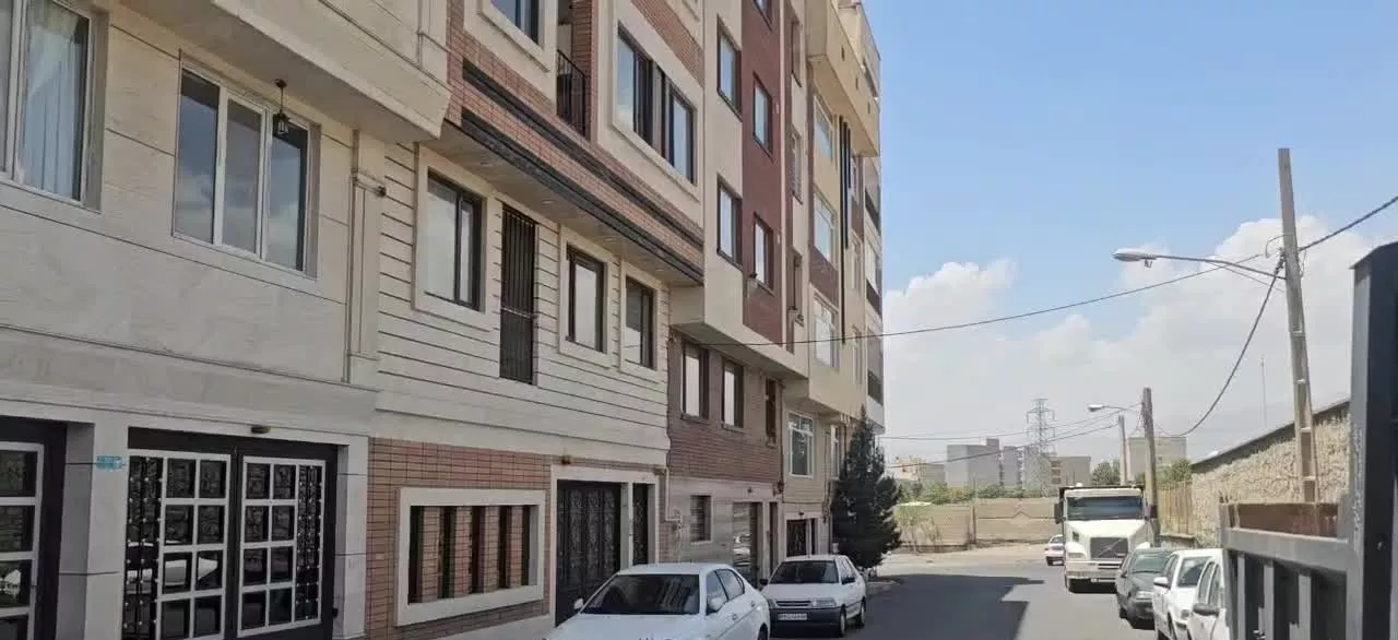 ۷۵ متر، کوی ارغوان، رجایی،