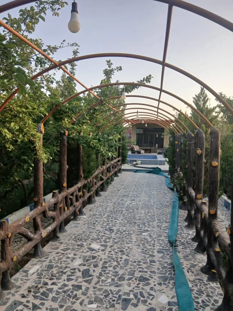 باغ گل مینا