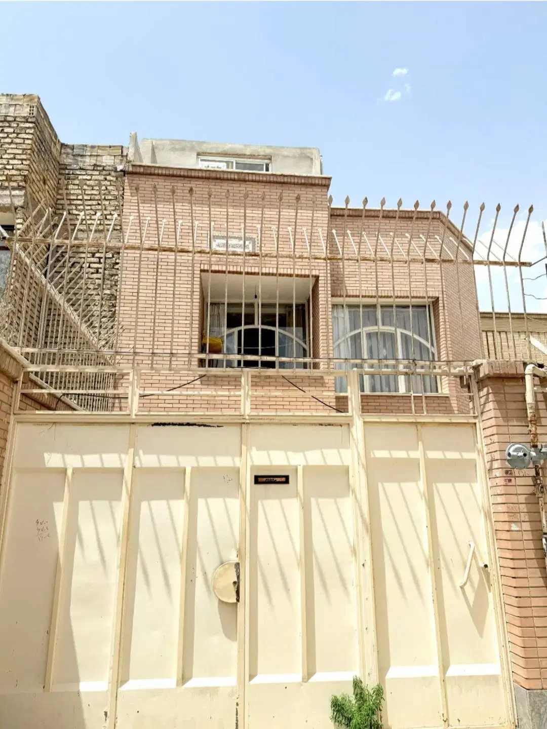 اجاره منزل ویلایی طبقه همکف حیاط مستقل و در جدا
