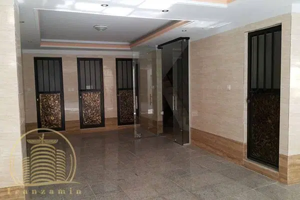 حدود ۱۰ متر انباری مسقف عالی