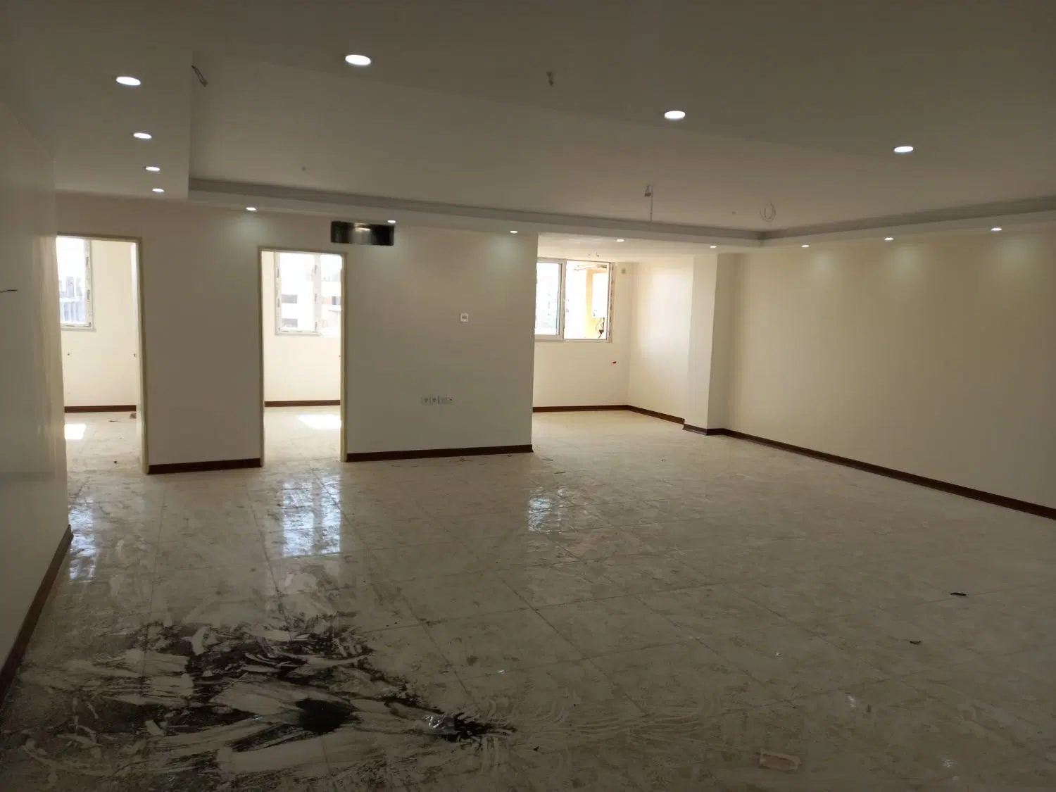 آپارتمان ۱۲۳ متری کلیدنخورده