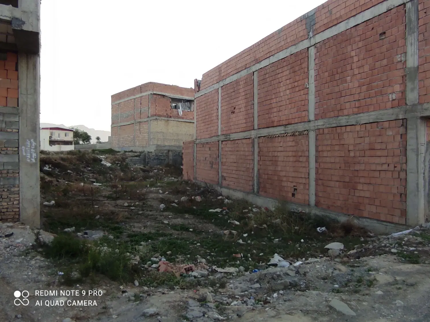 زمین درانجیراب