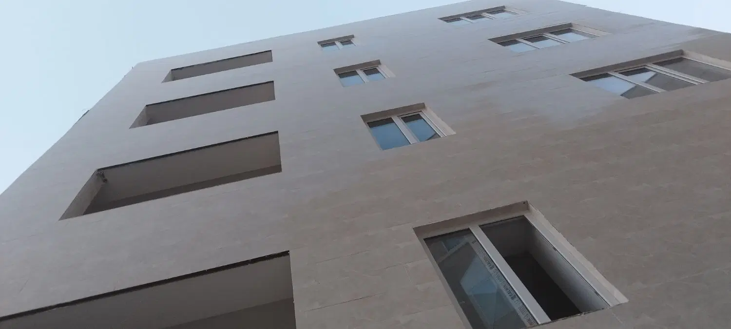 واحد سند دار ۷۱متری واحد با ۱۸متر حیاط