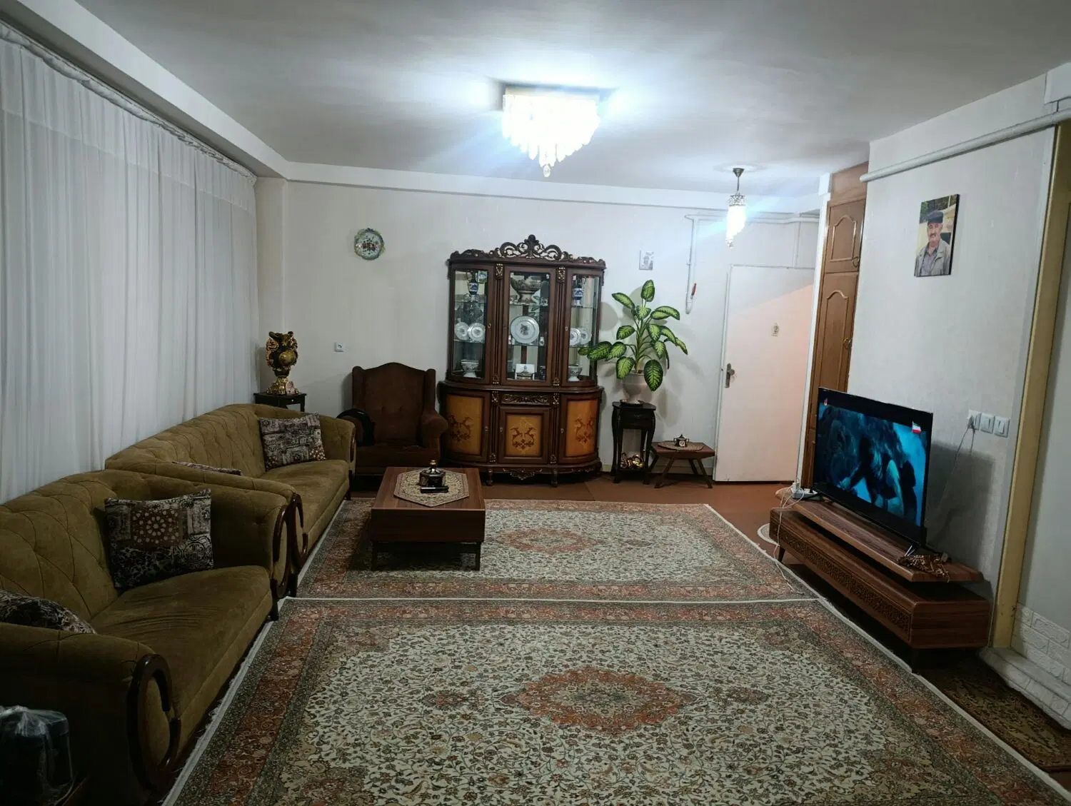 فروش آپارتمان در میدان کشاورز مجتمع فرهنگیان