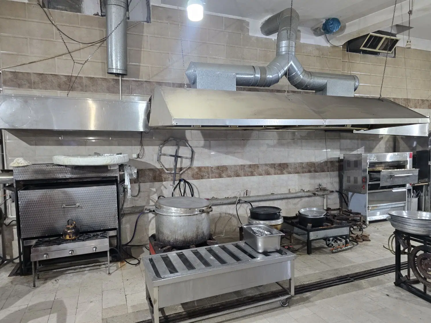 اجاره ۱۱۰ متر جهت آشپزخانه و کترینگ در شهرزیبا