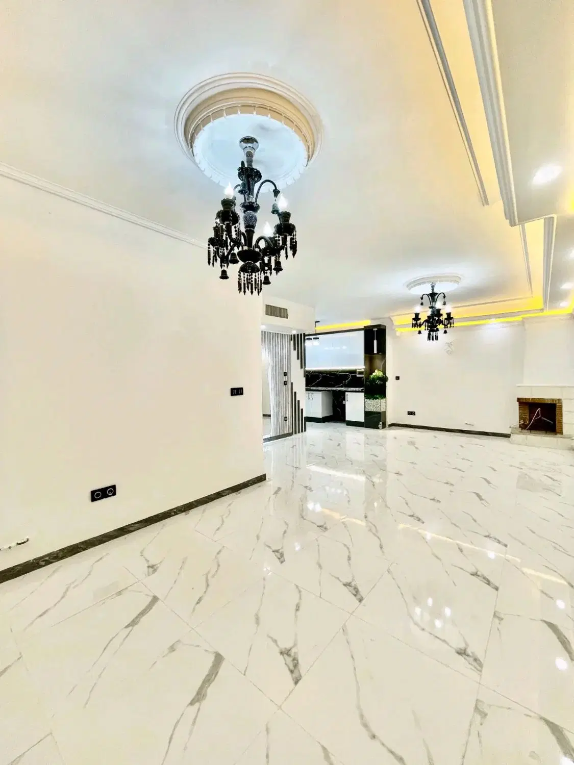 ۸۰متر سندتکبرگ_پارکینگ سندی_کم واحد_نمامدرن