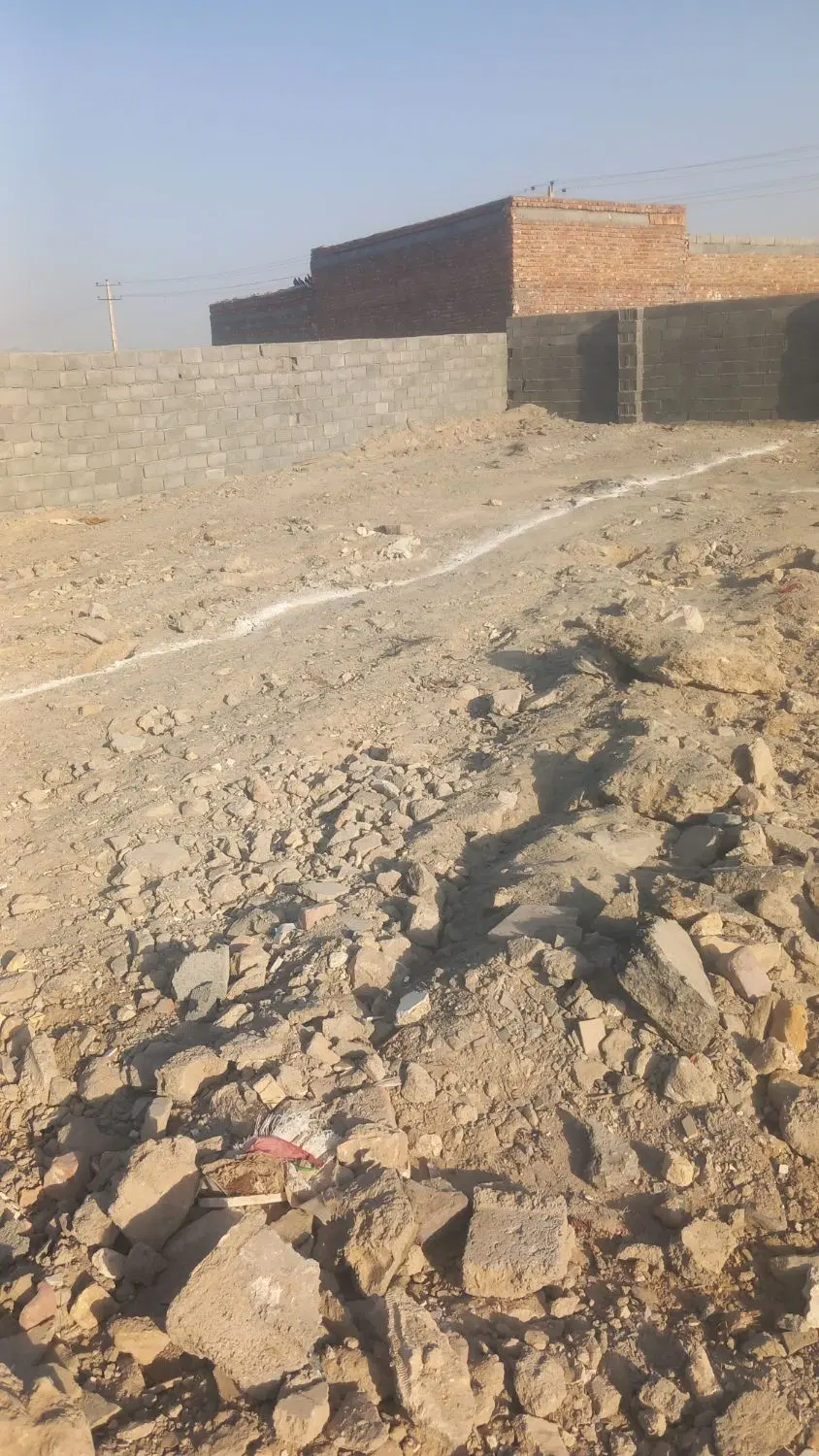زمین حاجی ابادهمت اباد