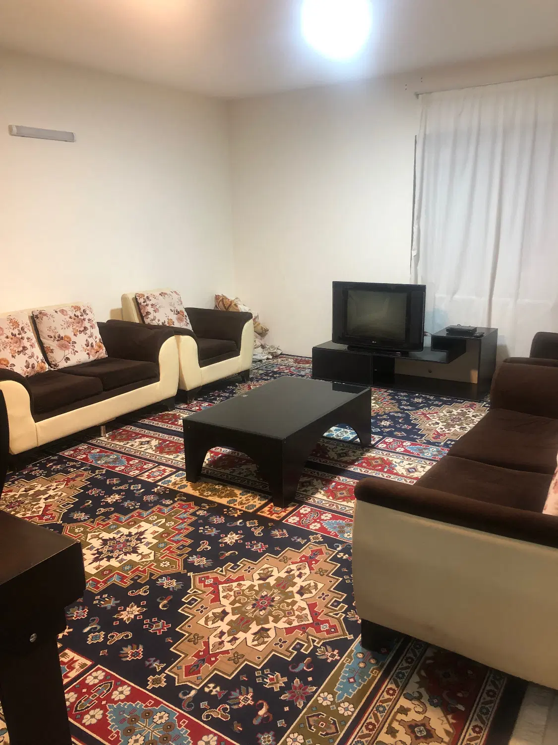منزل مبله روزانه و ماهانه در صدرا