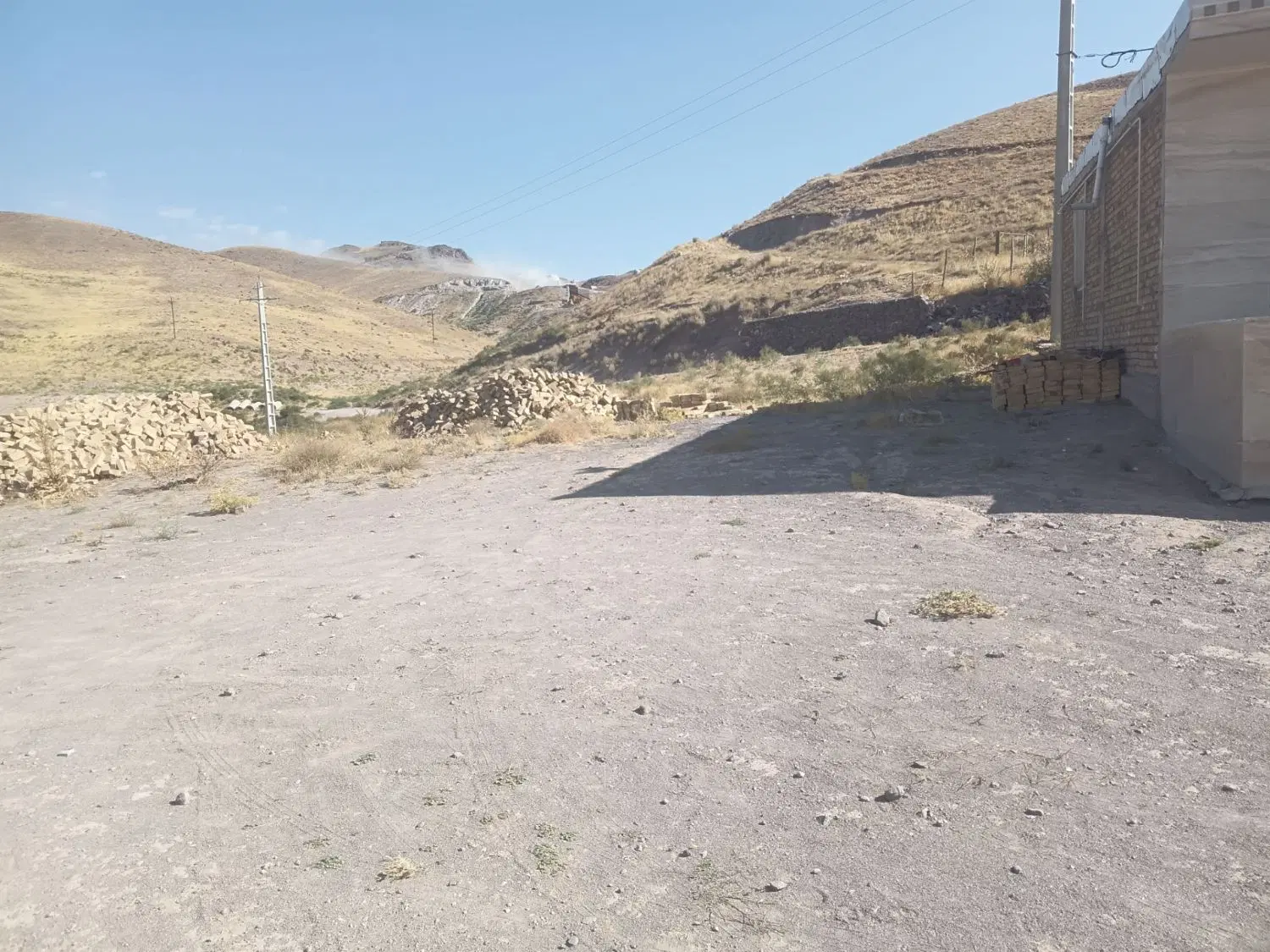 زمین فروشی خرمن سوخته