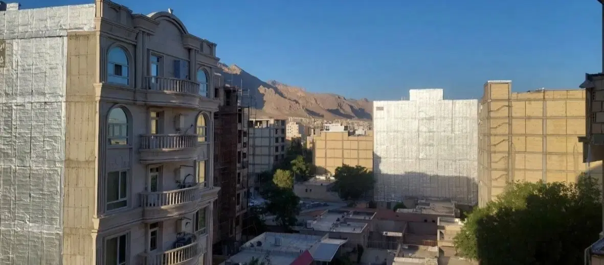 ملک ویلایی میدان نیایش