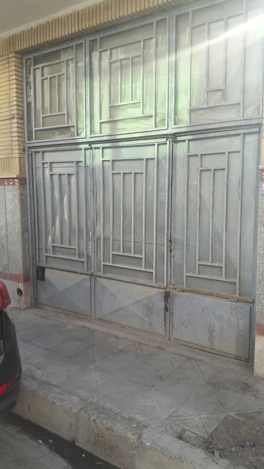 مغازه.انباری