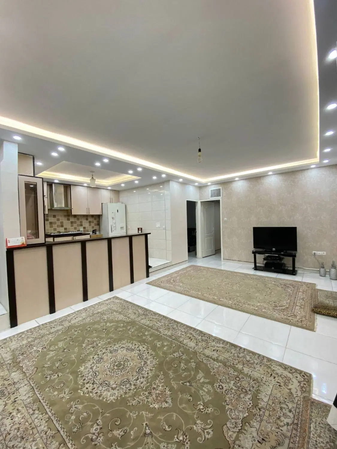 ۷۵متری فول بازسازی  کلا ۶واحد قیمت کل ۶۷۰۰