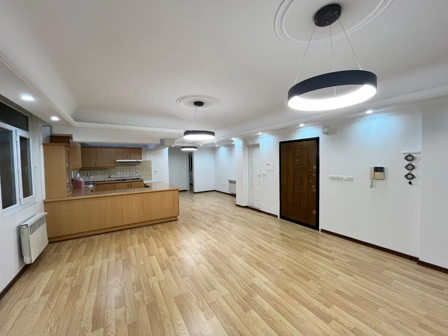 خانه 104 متری در منیریه رهن