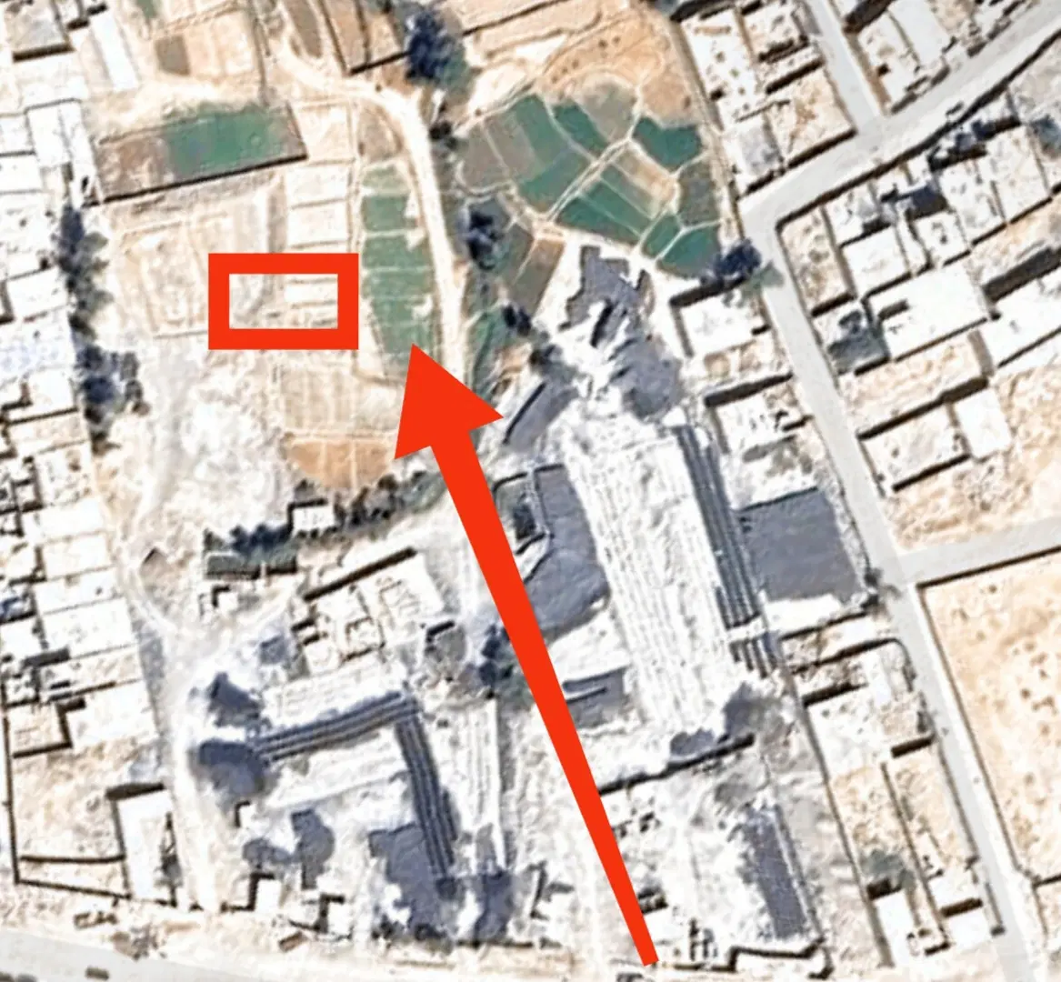 زمین فروشی