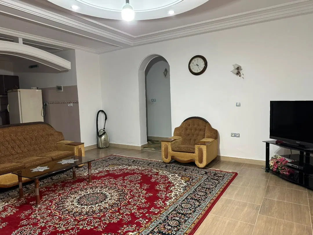 دو خوابه تمیز و مرتب + تراس