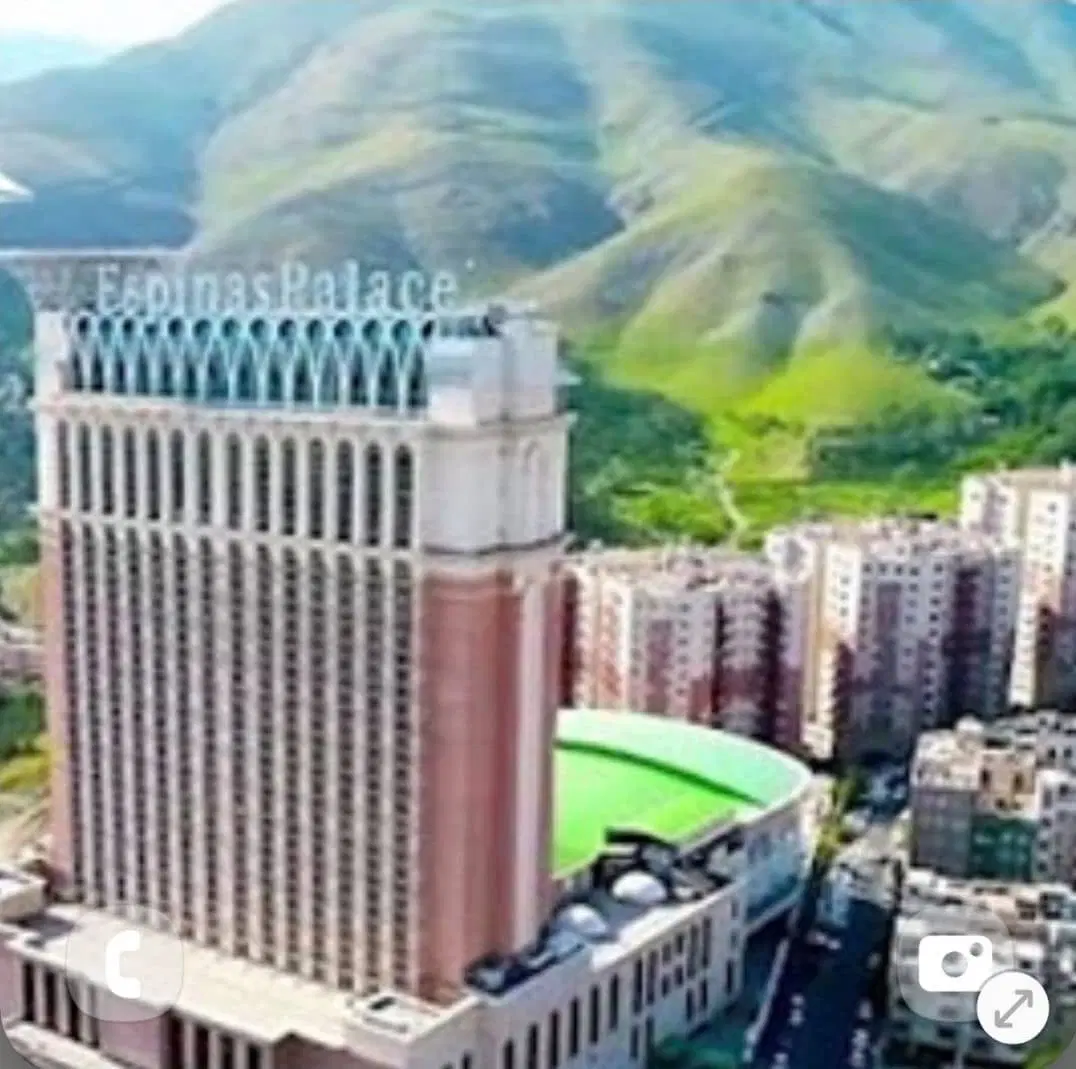 واحد ۱۶۰ متری _ ۳ خواب _ بام