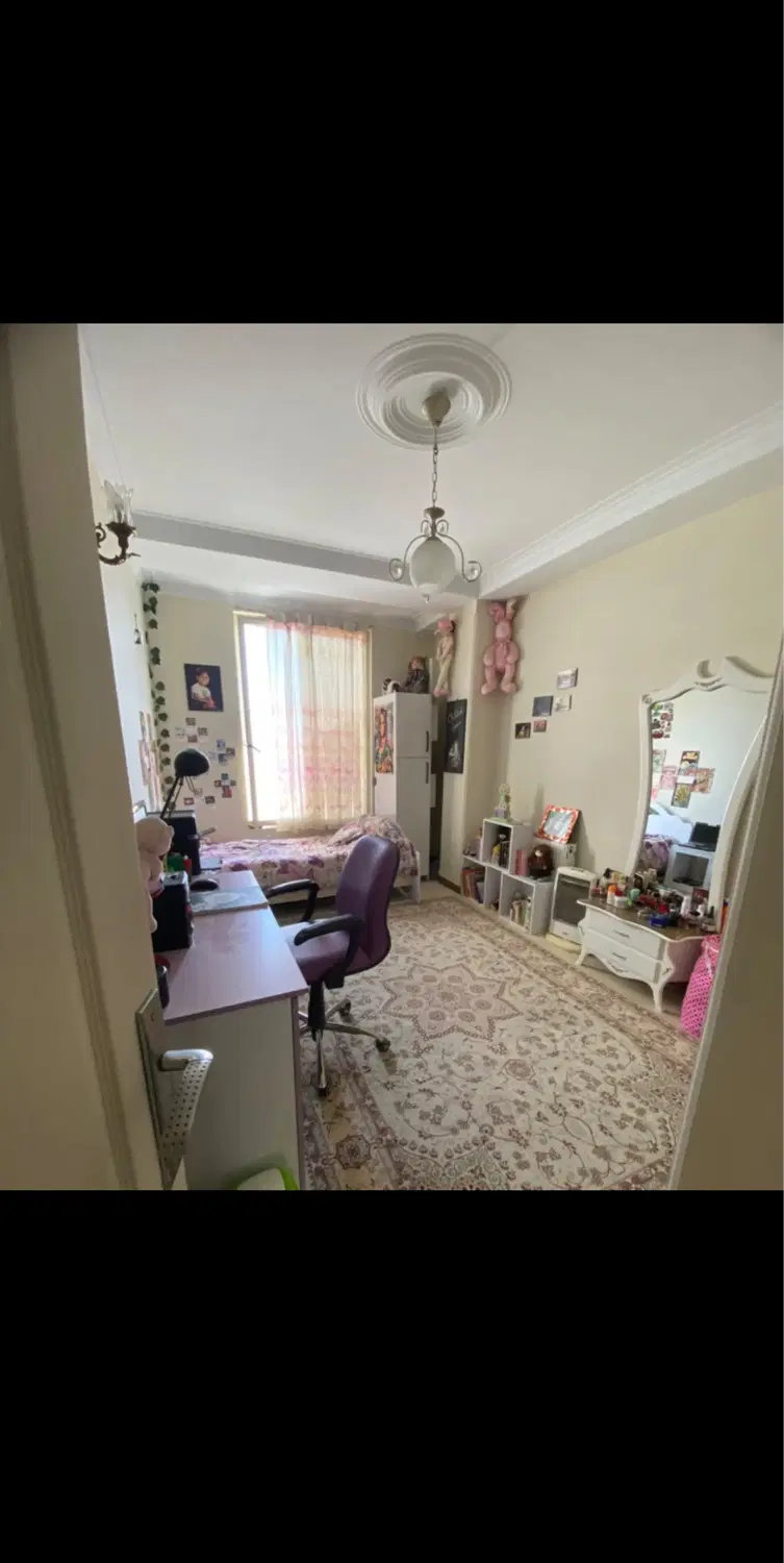 اجاره ۱۱۰متر بر خیابان درختی روبه‌نما پارکینگ سندی