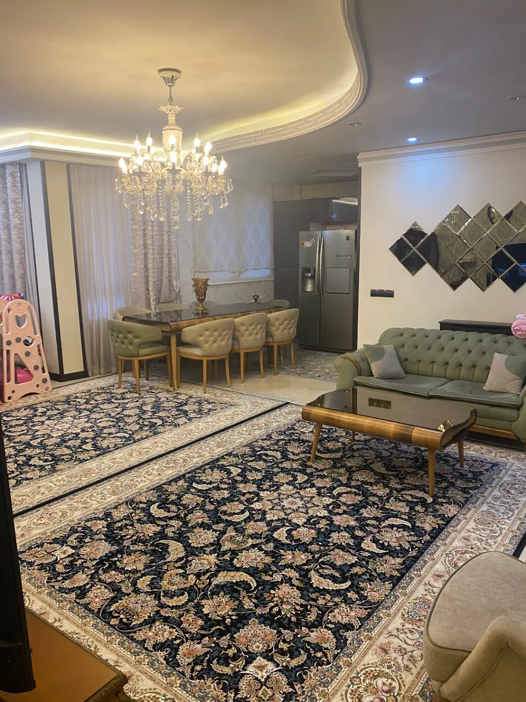 آپارتمان ۸۵متری کاملا شیک و تمیز