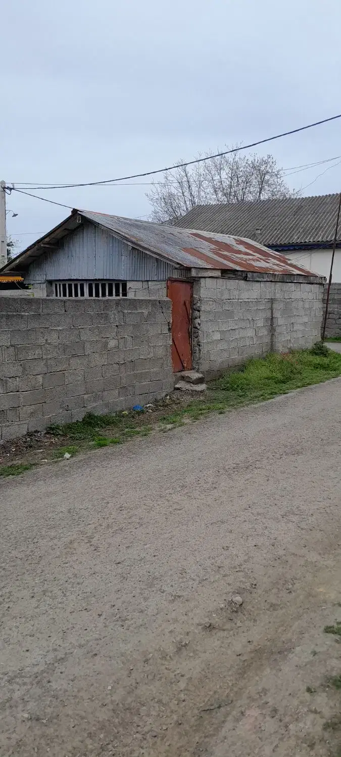 ۱۷۲ متر زمین مسکونی دو نبش