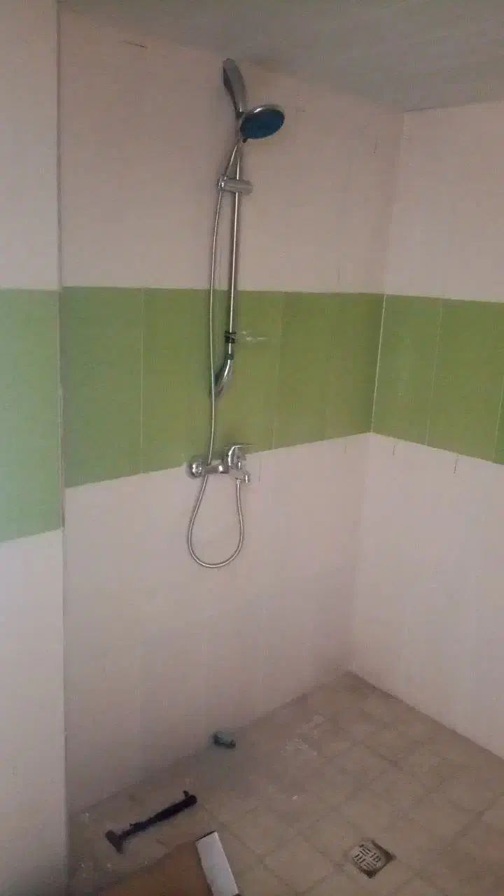 واحد97متری فول شهرک ابریشم