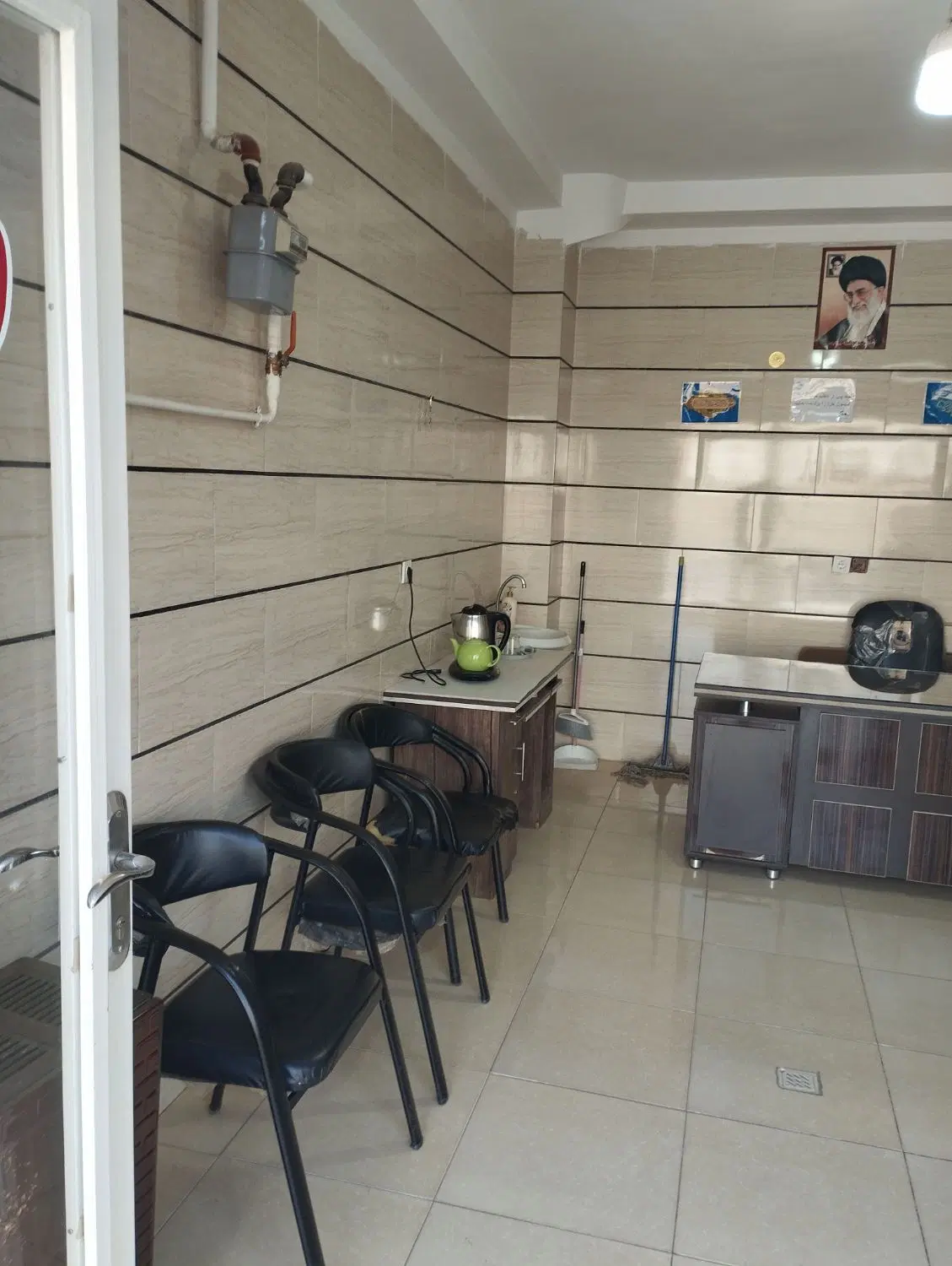 مغازه ۲۰ متری شهرک دانش