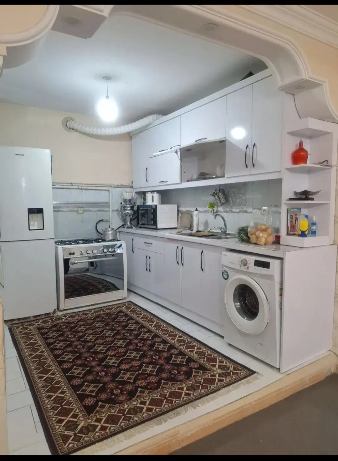 آپارتمان خیابان وحید